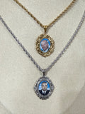 Collana con ovale intrecciato